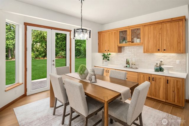 23318 264th Avenue SE, Maple Valley, WA 98038