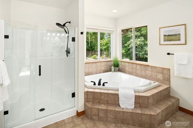23318 264th Avenue SE, Maple Valley, WA 98038