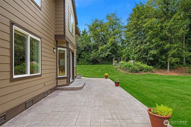 23318 264th Avenue SE, Maple Valley, WA 98038