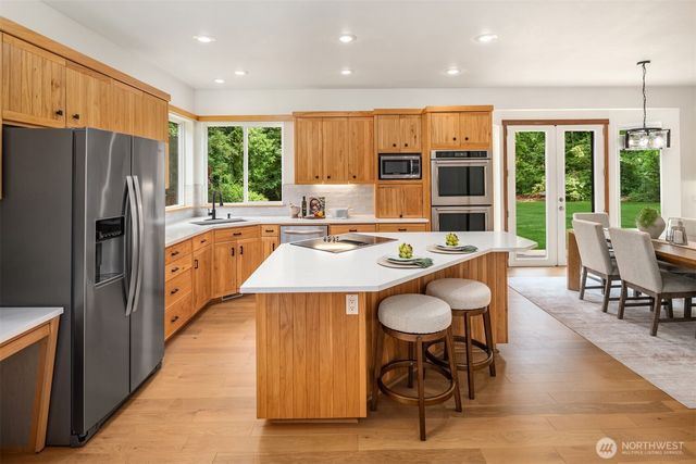23318 264th Avenue SE, Maple Valley, WA 98038