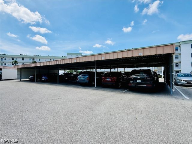 1580 Pine Valley DR 404, Fort Myers, FL 33907