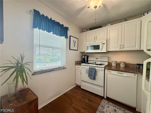 1580 Pine Valley DR 404, Fort Myers, FL 33907