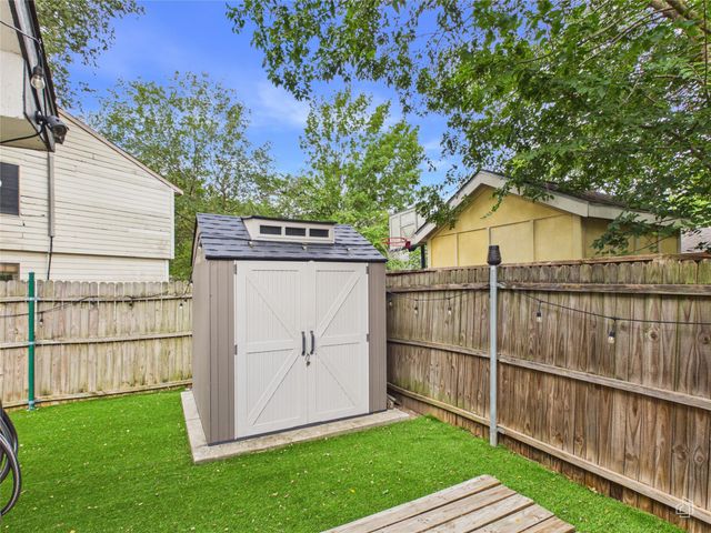 7400 Crepe Myrtle DR, Austin, TX 78744