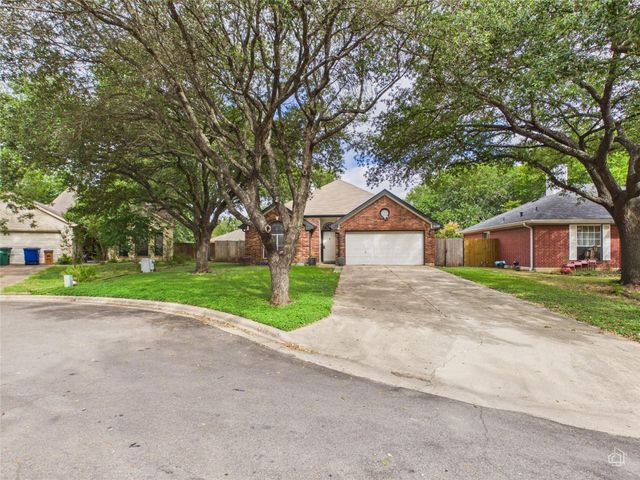 7400 Crepe Myrtle DR, Austin, TX 78744