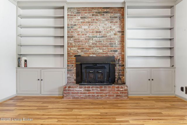 304 Cambridge Station Rd, Louisville, KY 40223