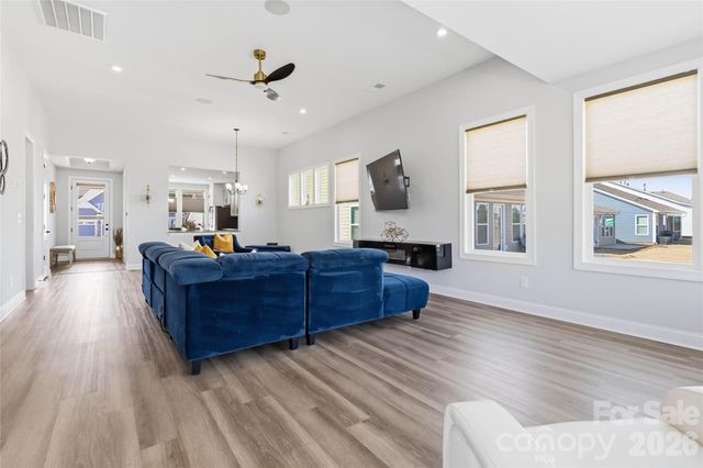 4331 Moxie Way, Charlotte, NC 28215