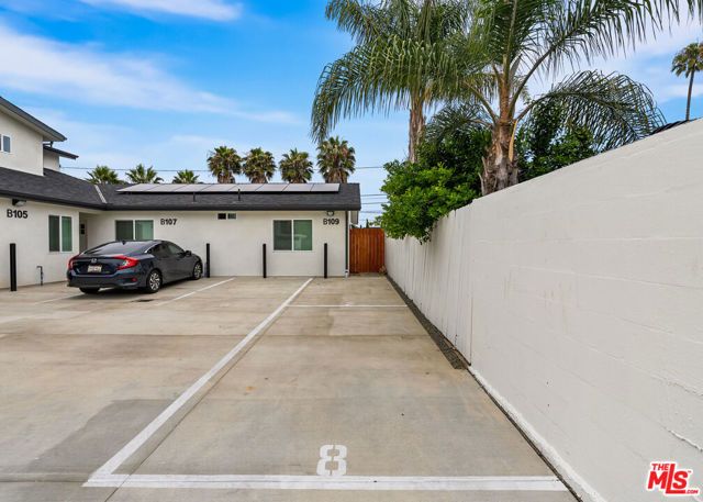 758 W 20th Street, Costa Mesa, CA 92627