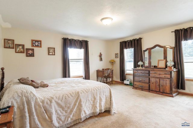 23033 HISEGA RD, Rapid City, SD 57702