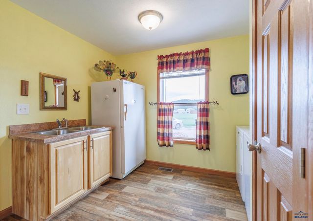 23033 HISEGA RD, Rapid City, SD 57702