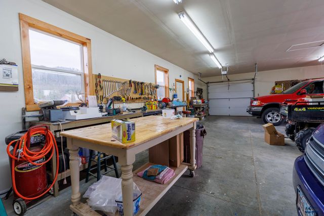 23033 HISEGA RD, Rapid City, SD 57702