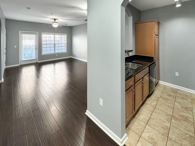 665 Tennessee St Apt 306, Memphis, TN 38103