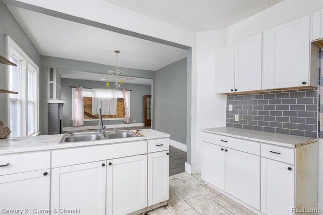 12440 Mendota Street, Detroit, MI 48204