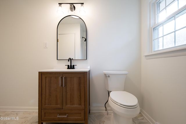 102 Teliska Avenue, North Greenbush, NY 12144