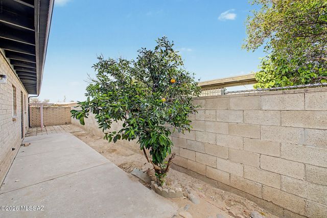4101 S Kostka Avenue, Tucson, AZ 85714