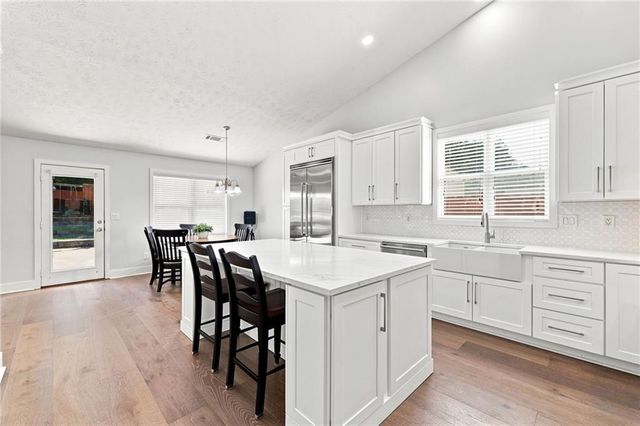 2003 Jameson Circle, Lawrenceville, GA 30043