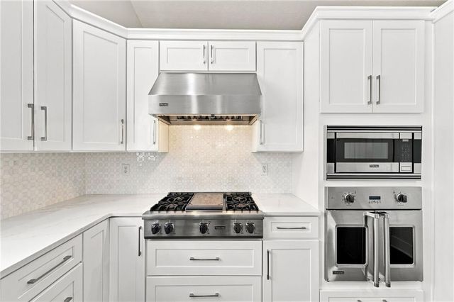 2003 Jameson Circle, Lawrenceville, GA 30043