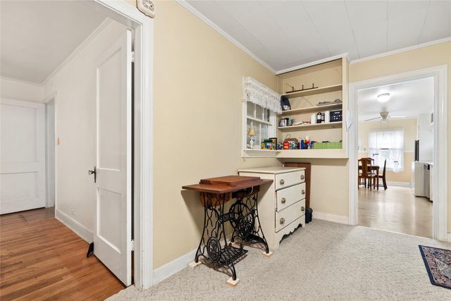 513 N Avenue F, Elgin, TX 78621