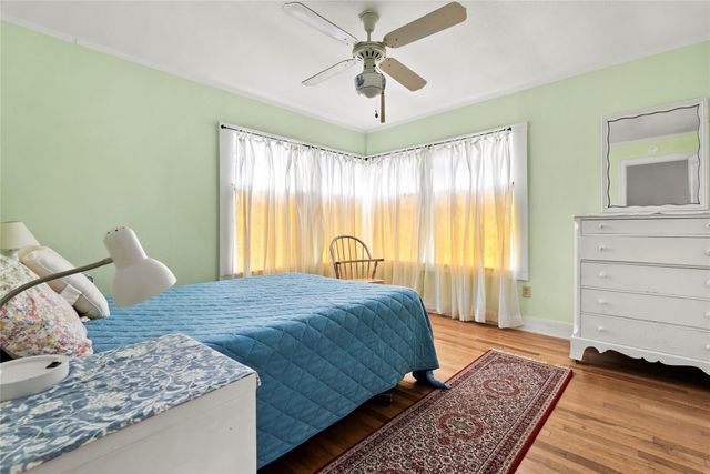 513 N Avenue F, Elgin, TX 78621