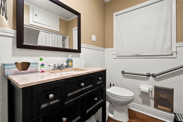513 N Avenue F, Elgin, TX 78621