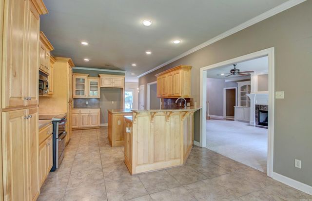 141 Mountain Valley Drive, Maumelle, AR 72113
