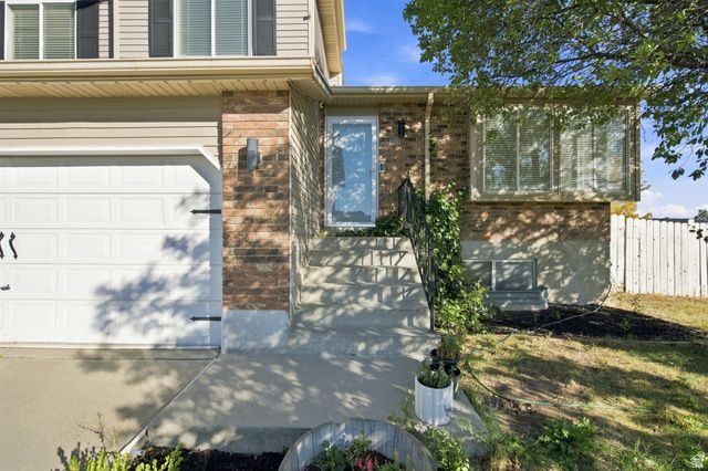 5136 W GASKILL WAY, West Jordan, UT 84081