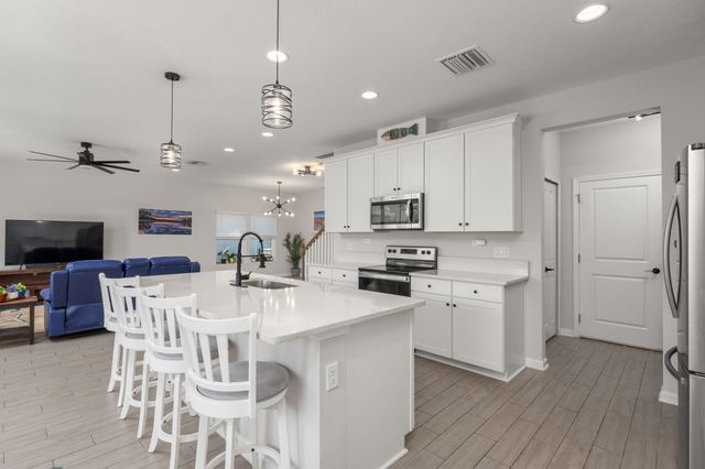 121 Nighthawk Lane, Palm Coast, FL 32164