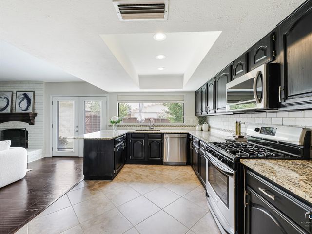 5121 Pruitt Drive, The Colony, TX 75056