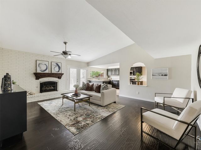 5121 Pruitt Drive, The Colony, TX 75056