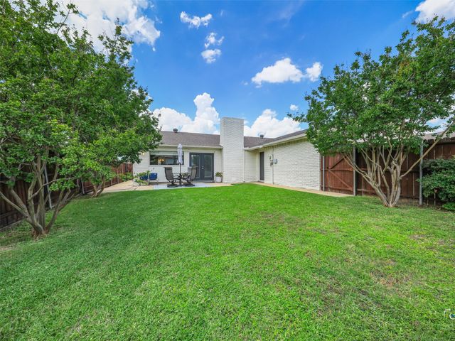 5121 Pruitt Drive, The Colony, TX 75056