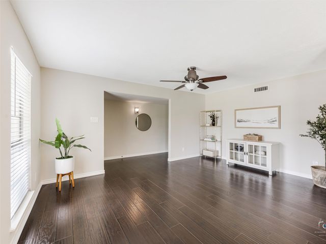 5121 Pruitt Drive, The Colony, TX 75056