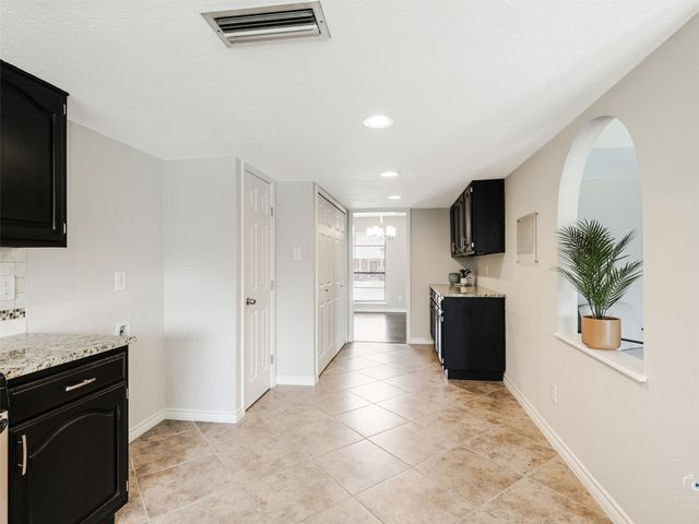 5121 Pruitt Drive, The Colony, TX 75056