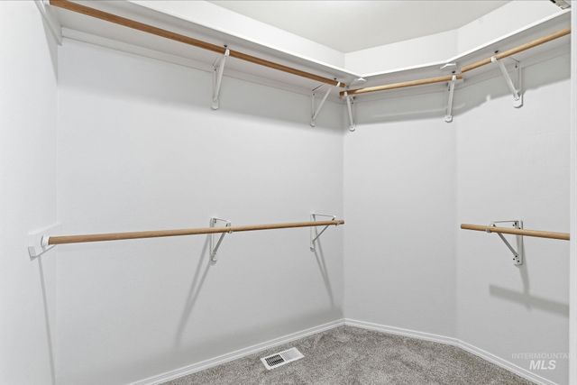 2255 E Grapewood Dr, Meridian, ID 83646