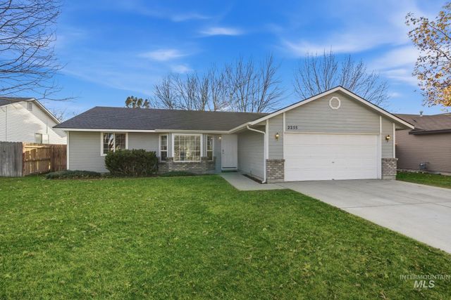 2255 E Grapewood Dr, Meridian, ID 83646