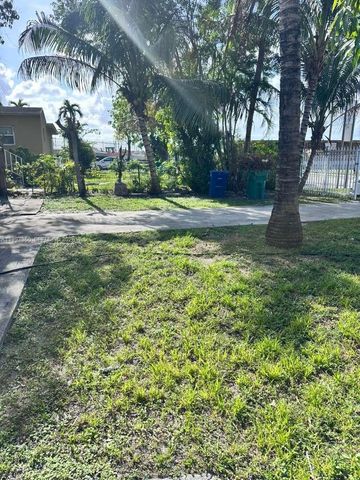 576 NW 147th St 576, Miami, FL 33168