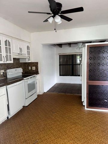 576 NW 147th St 576, Miami, FL 33168