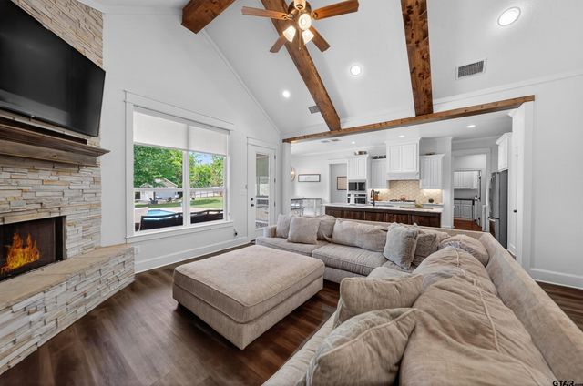 21328 Boone Drive, Bullard, TX 75757