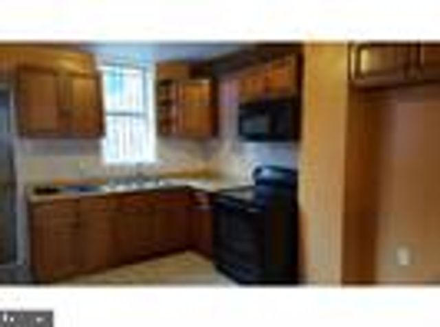 3418 N MARSHALL ST, Philadelphia, PA 19140