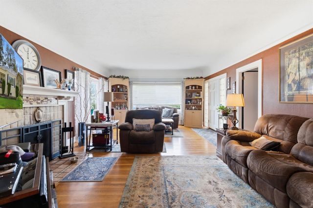 1024 W Flora St, Stockton, CA 95203