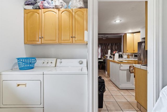 1024 W Flora St, Stockton, CA 95203