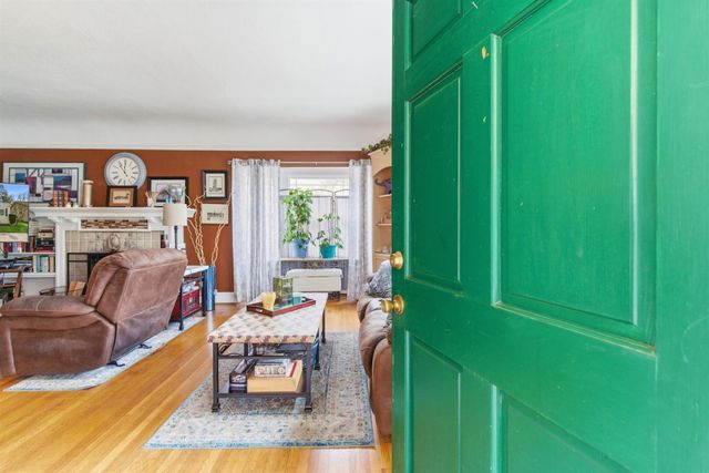 1024 W Flora St, Stockton, CA 95203