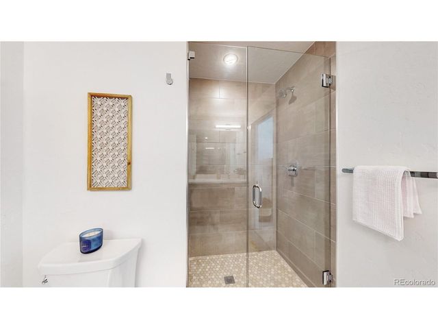 930 Blue River Pkwy 622, Silverthorne, CO 80498