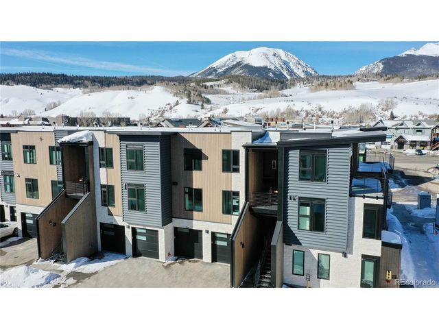 930 Blue River Pkwy 622, Silverthorne, CO 80498