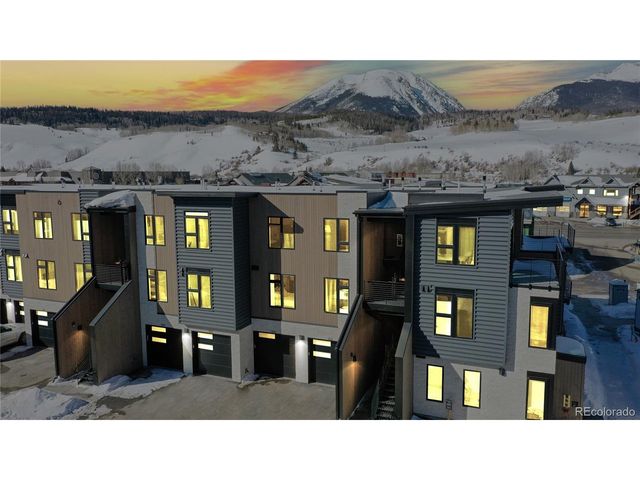 930 Blue River Pkwy 622, Silverthorne, CO 80498