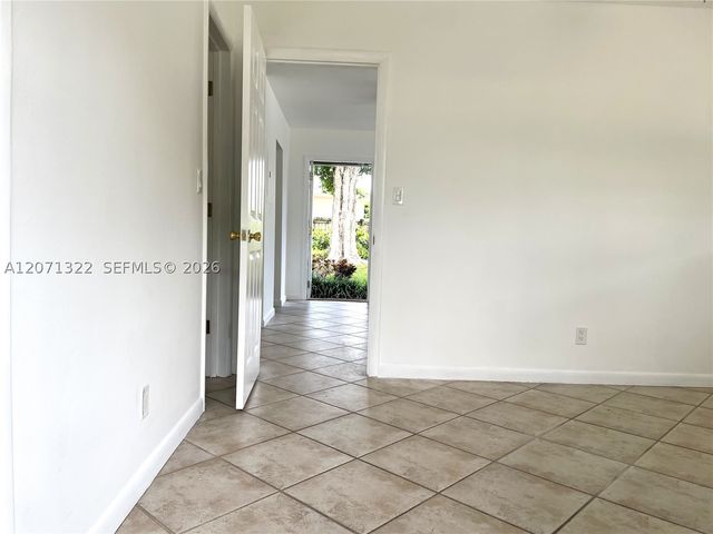 225 NW 23rd St 1, Wilton Manors, FL 33311