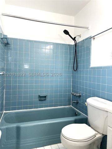 225 NW 23rd St 1, Wilton Manors, FL 33311