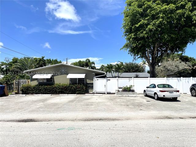 225 NW 23rd St 1, Wilton Manors, FL 33311