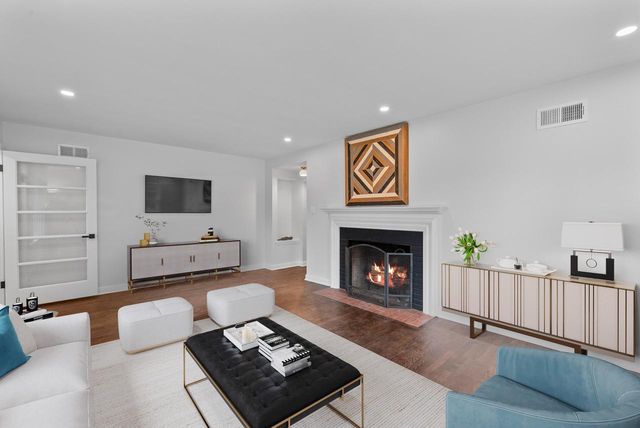 102 W Calumet ROAD, Fox Point, WI 53217