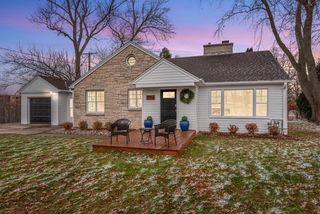 102 W Calumet ROAD, Fox Point, WI 53217