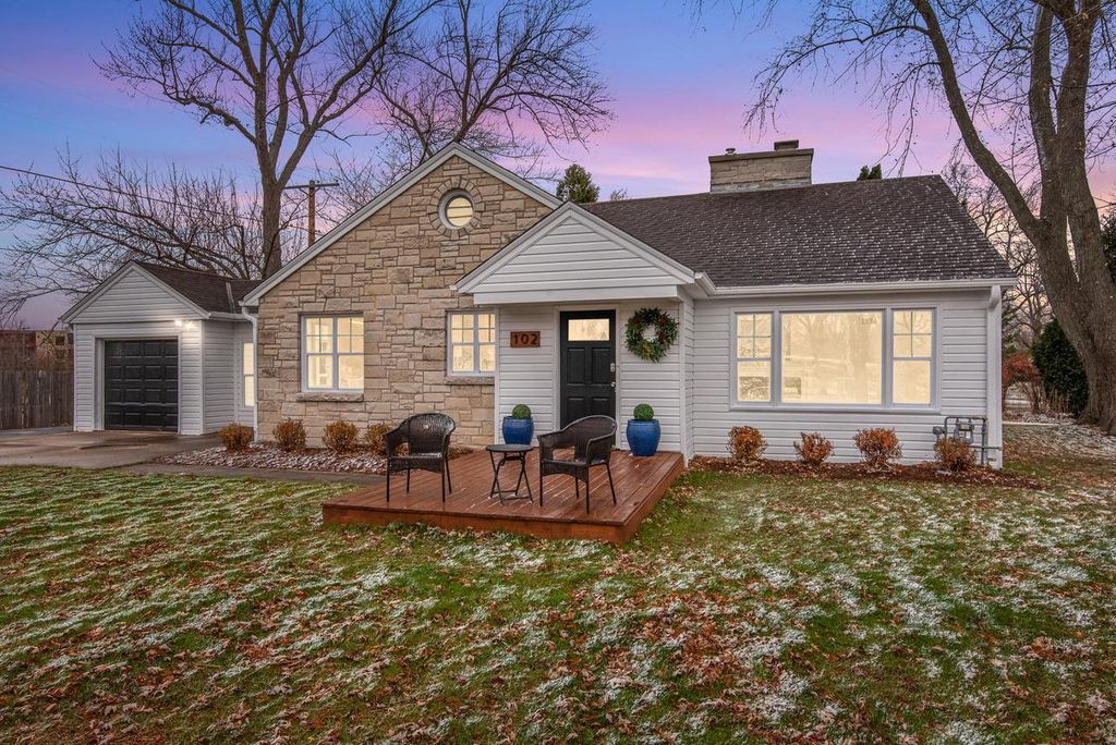 102 W Calumet ROAD, Fox Point, WI 53217