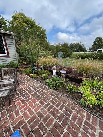 6357 W Us 52, New Palestine, IN 46163